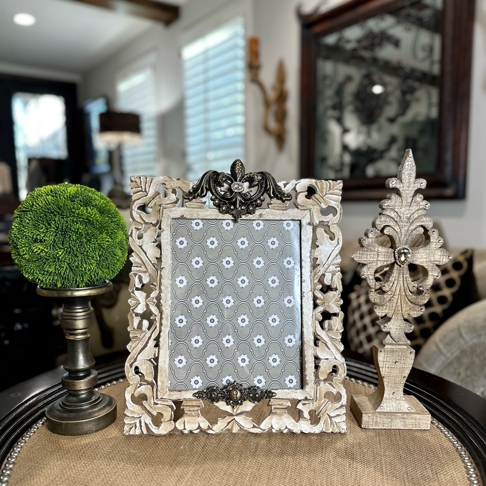 Fleur de Lis Picture Frame